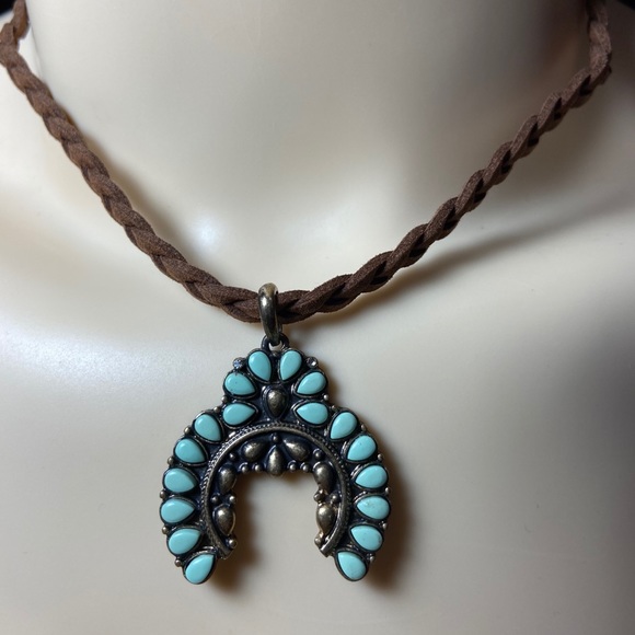 Gorgeous Aqua Blue Choker Necklace - Picture 1 of 1